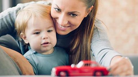 «Όσα θέλω να πω σε αυτούς που με πιέζουν για δεύτερο παιδί»