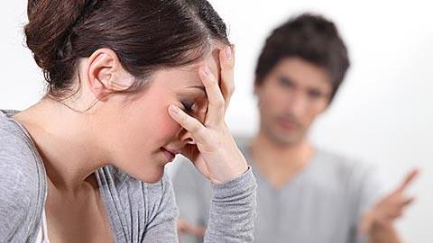 Τι είναι αυτό που κάνει τα ζευγάρια να παραμένουν σε δυστυχισμένους γάμους