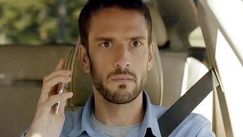 «Σε μια στιγμή χάνεις τα πάντα»: Πείτε «όχι» στο κινητό όταν οδηγείτε