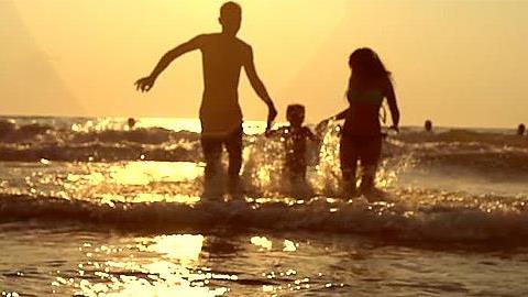 Πώς να χαρίσετε στα παιδιά τις καλύτερες διακοπές της ζωής τους