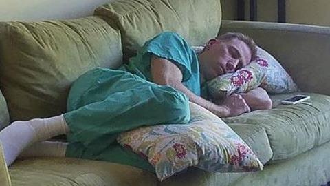 Τι σκέφτονται οι μαμάδες και τι οι μπαμπάδες επιστρέφοντας από τη δουλειά