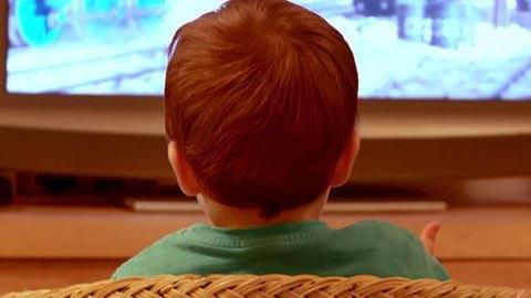 Πώς να περιορίσετε τον χρόνο τηλεθέασης των παιδιών το καλοκαίρι