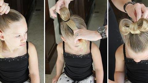 Κάντε στην κόρη σας έναν κότσο «Μίνι Μάους» σε 5'