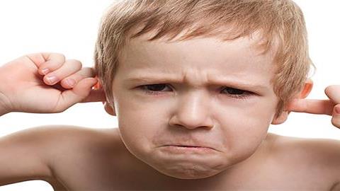Ο 5,5 ετών γιος μου συμπεριφέρεται πολύ άσχημα. Πώς να το χειριστώ;