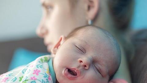 «Πώς ξεπέρασα την επιλόχειο κατάθλιψη»