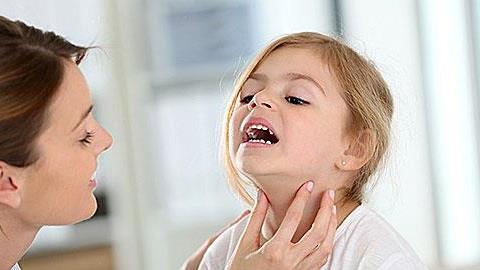 Η 2χρονη κόρη μου έχει ανεβασμένες τιμές θυρεοειδή. Πρέπει να την πάμε σε ενδοκρινολόγο;