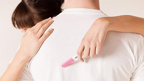 Έπειτα από ανεπιτυχείς εξωσωματικές, ο γιατρός μου πρότεινε δανεικά ωάρια. Τι με συμβουλεύετε;