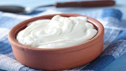 7 γευστικοί τρόποι να βάλετε το γιαούρτι στη διατροφή σας