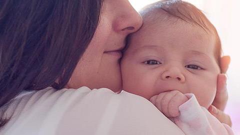 Όσα λένε τα άστρα για τις μαμάδες