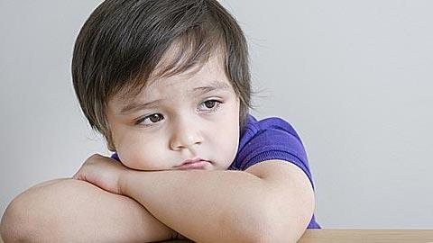 7 φράσεις που θα μετανιώσετε αν πείτε στο παιδί (και οι εναλλακτικές τους)