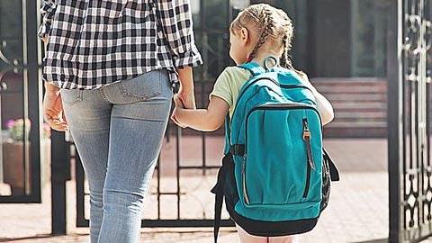 4 τύποι μαμάδων που συναντάμε στα ελληνικά σχολεία