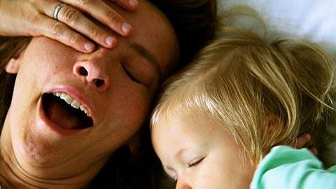 «Μην κλέβετε την ξεκούραση από τις γυναίκες σας τα σαββατοκύριακα»: Το τρυφερό μήνυμα ενός μπαμπά