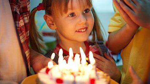 Πάρτι για λίγα παιδιά: 4 ξεχωριστές ιδέες για τη διασκέδασή τους