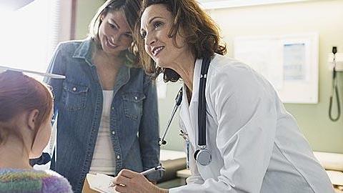 Πότε πρέπει να πάτε το παιδί στον αναπτυξιολόγο