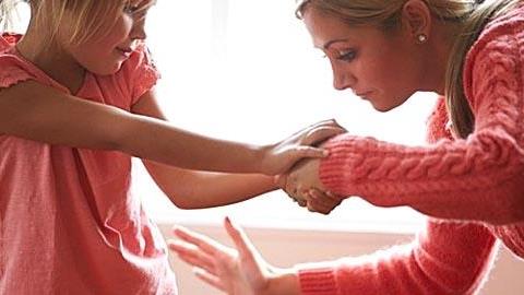 Υπάρχει ακόμα ένας πολύ σημαντικός λόγος που απαγορεύεται να χτυπάμε τα παιδιά! 