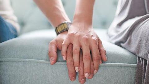 «Μου λείπει ο άντρας που παντρεύτηκα...»