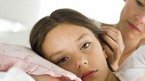 Είναι ανησυχητικό το ότι η 9 ετών κόρη μου έχει περίοδο;