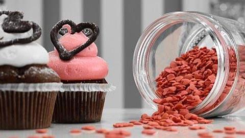 Love at first bite από τα ζαχαροπλαστεία Zuccherino