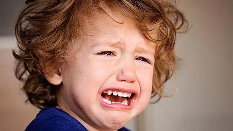 Πώς να βελτιώσω τη συμπεριφορά του παιδιού: 4 έξυπνες τεχνικές