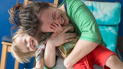 Θεία, σ’ αγαπάω γιατί…