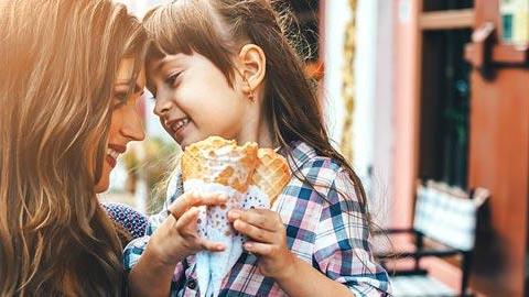 Τι είδους θεία είσαι ανάλογα με το ζώδιό σου