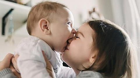 Υπάρχει ένας ακόμα σημαντικός λόγος για να κάνετε δεύτερο παιδί!