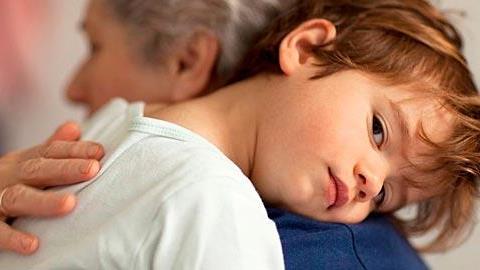 Η κόρη μου δεν με θέλει και προτιμά τη νύφη μου και τις γιαγιάδες. Τι κάνω λάθος;