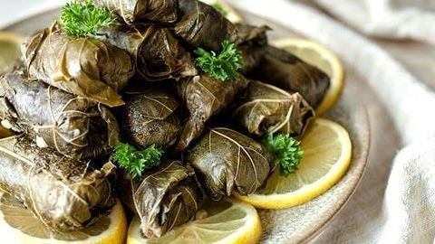 Πώς να φτιάξετε τα τέλεια ντολμαδάκια γιαλαντζί!
