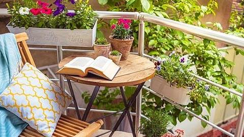 Πώς να μεταμορφώσετε το μπαλκόνι σας: 10+1 πρωτότυποι τρόποι