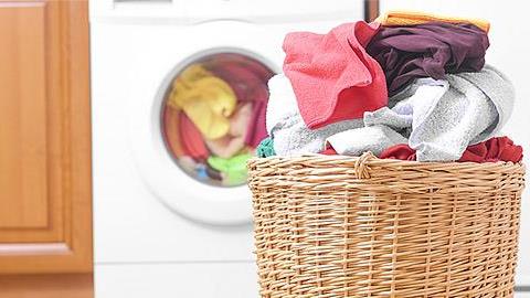 7+1 μυστικά για αστραφτερή μπουγάδα