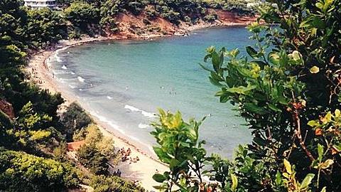 Πού θα κάνετε τις πρώτες βουτιές του καλοκαιριού