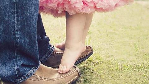 13 τρυφερά λόγια αφιερωμένα στους μπαμπάδες μας