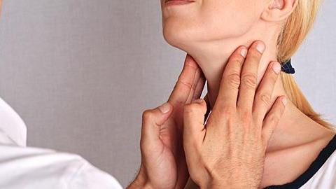 Έχω θυρεοειδίτιδα εδώ και 10 χρόνια. Θα δυσκολευτώ να μείνω έγκυος;