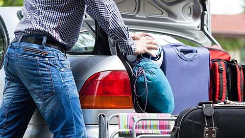 «Γιατί δεν μ’ αρέσει να πηγαίνω διακοπές στο χωριό του άντρα μου»