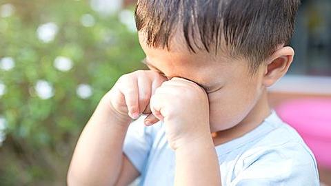 Ο γιος μου θα νιώσει ότι τον παραμελώ αν τον γράψω στον βρεφονηπιακό σταθμό;