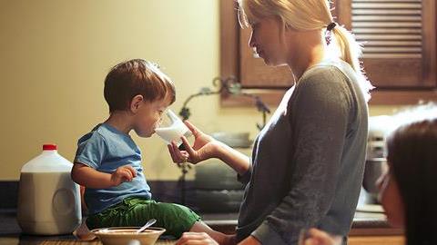 5 φράσεις που δεν πρέπει να πεις ποτέ σε μια χωρισμένη μαμά