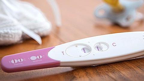 Είναι πιθανό μια γυναίκα να μείνει έγκυος σε μη γόνιμες μέρες;