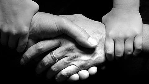 «Η κόρη μου μας είπε να σταματήσουμε να μαλώνουμε και μας άνοιξε τα μάτια»