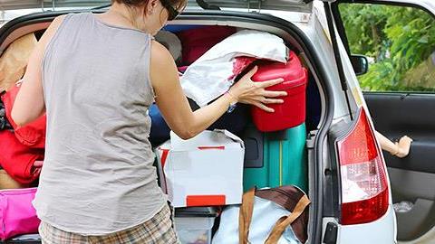 Οι 9 κινήσεις που πρέπει να κάνετε πριν «κλείσετε» το σπίτι για διακοπές 