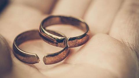 «Πώς η αδιαφορία σκότωσε τον γάμο μου.» Η ιστορία ενός χωρισμού