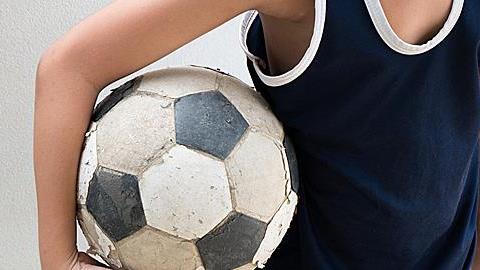 Ο γιος μου θέλει να κάνει 2 αθλήματα φέτος. Θα επηρεαστεί η σωματική του ανάπτυξη;