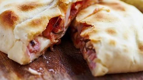 Πώς να φτιάξετε σπιτικά καλτσόνε