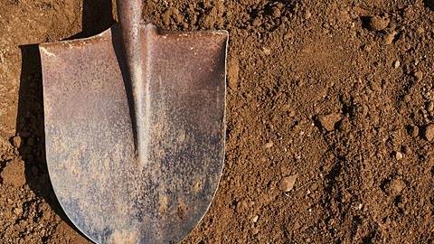 5 γυναίκες που πέρασαν απ' τη ζωή του άντρα σου μέχρι να καταλήξει (στη σωστή) σ' εσένα!