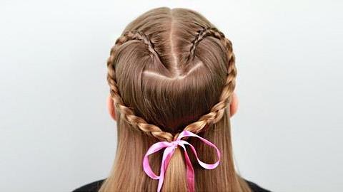 Πώς να φτιάξετε πλεξούδα σε σχήμα καρδιάς στην κόρη σας 