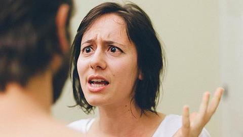 6 καθημερινές συνήθειες με τις οποίες σαμποτάρετε τη σχέση σας