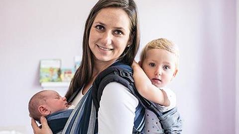 Οδηγός επιβίωσης: Μαμά με δύο παιδιά κάτω των 2 ετών