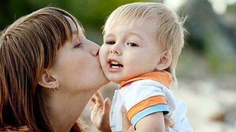 Tι ξέρουν μόνο οι μαμάδες που μεγαλώνουν γιους