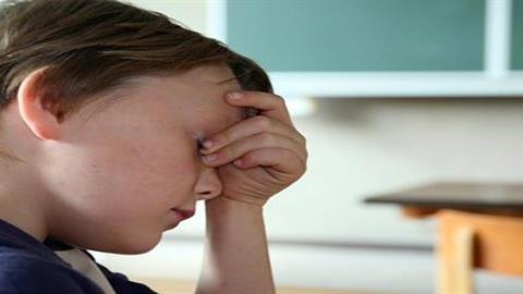 Είμαι δασκάλα ενός παιδιού το οποίο εγκατέλειψε η μαμά του. Πώς μπορώ να το βοηθήσω;