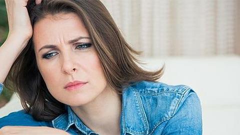 Όλοι με πιέζουν να παντρευτώ γιατί είμαι ήδη 30 ετών. Τι να κάνω;