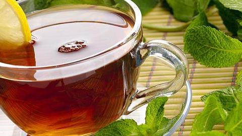 12 βότανα που βοηθούν στην καταπολέμηση ιώσεων και κρυολογημάτων